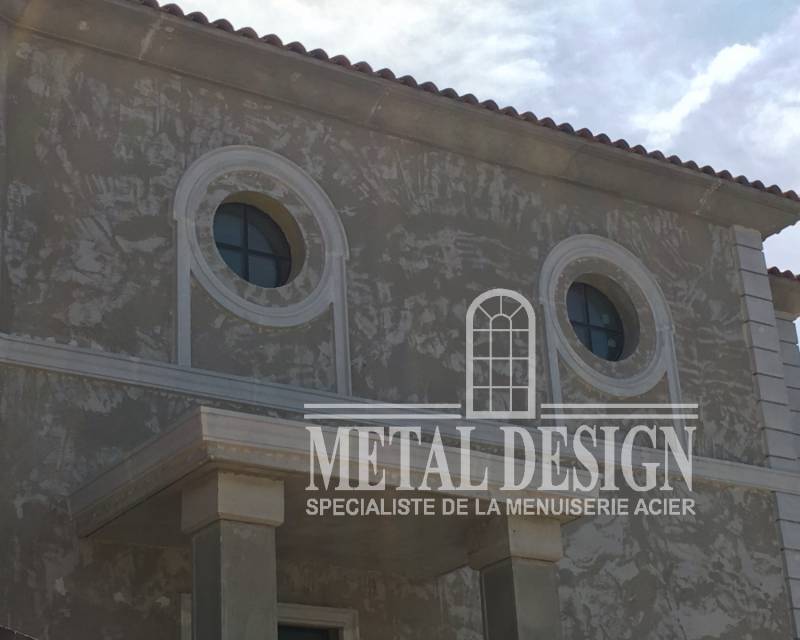 Fixe rond avec croisillon proche de Sainte-Maxime