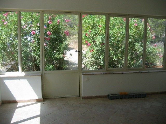 Realisation d une Menuiserie acier ferronnée sur Venelles. 2006