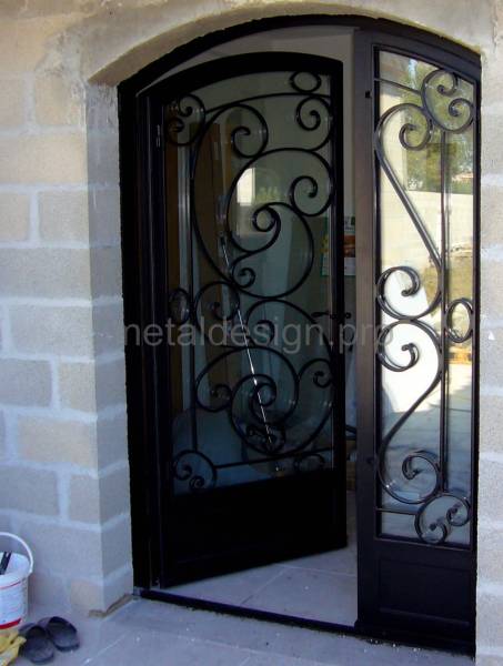 Porte en fer forgé haut de gamme