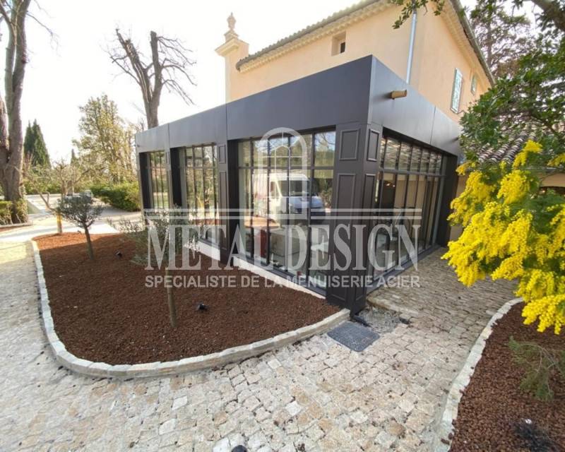 Création d'une véranda pour agrandissement d'une villa ancienne à Aix-en-Provence