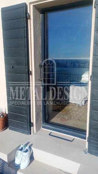 Ensemble de fenêtre en acier à Marseille 13