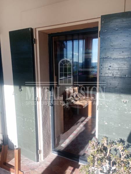 Ensemble de fenêtre en acier à Marseille 13